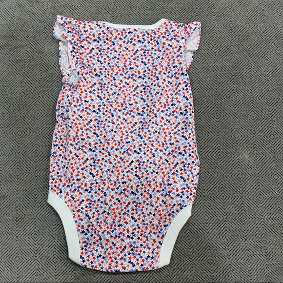 NWOT Set of 2 Gap Onesies 12-18M - Picture 5 of 5